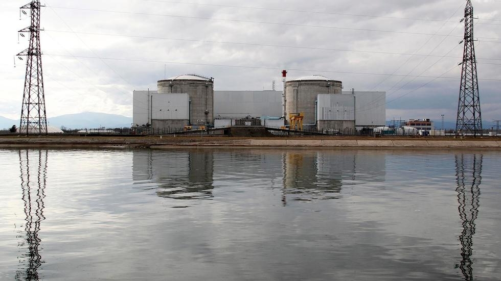 Самая старая атомная электростанция Франции закрыта - Фото