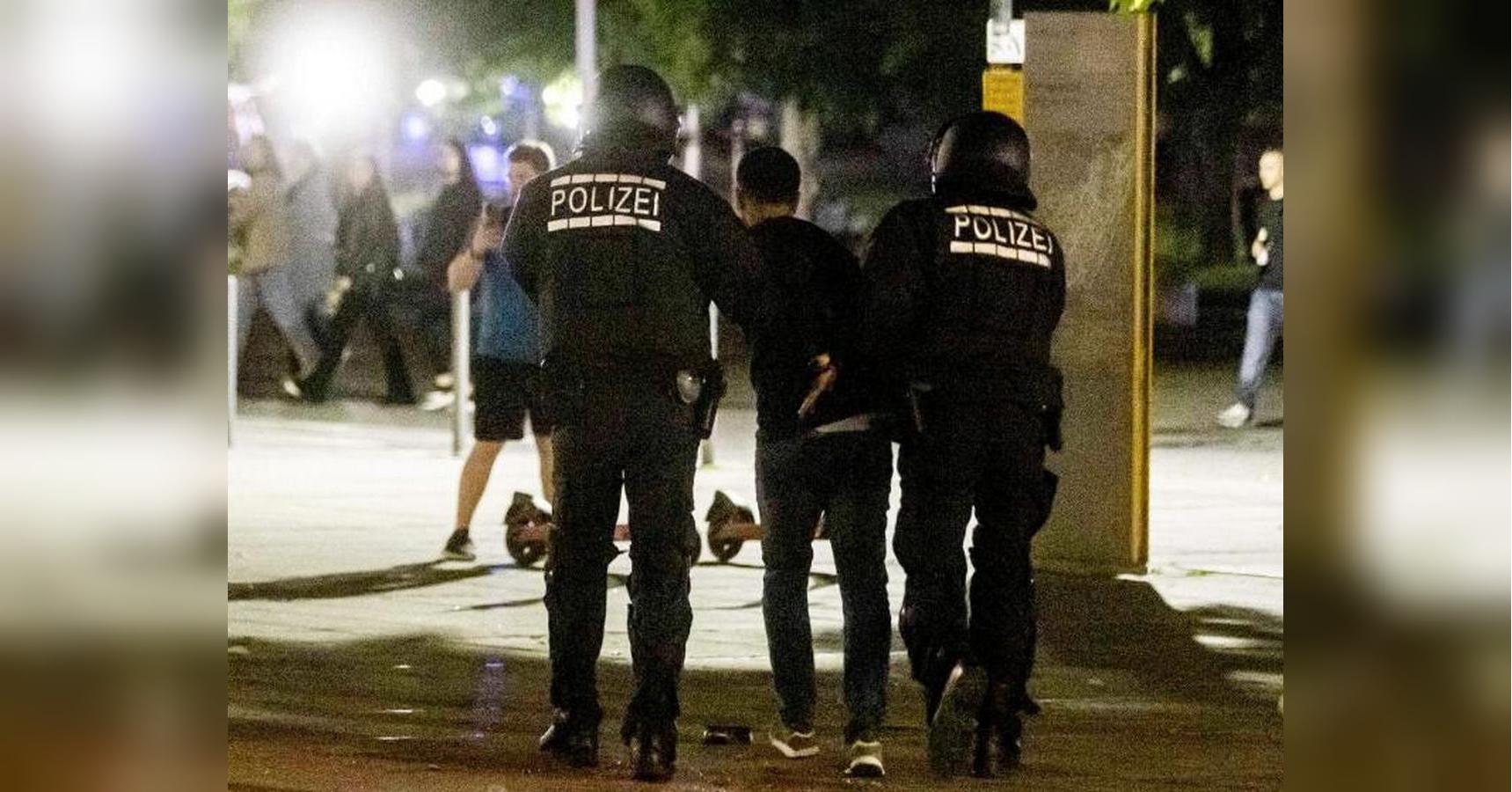После беспорядков в Штутгарте восемь подозреваемых находятся под стражей - Фото