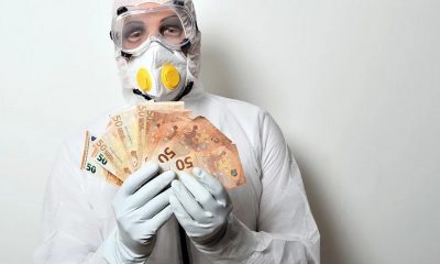 Бизнес с защитными масками процветает в условиях пандемии коронавируса - Фото