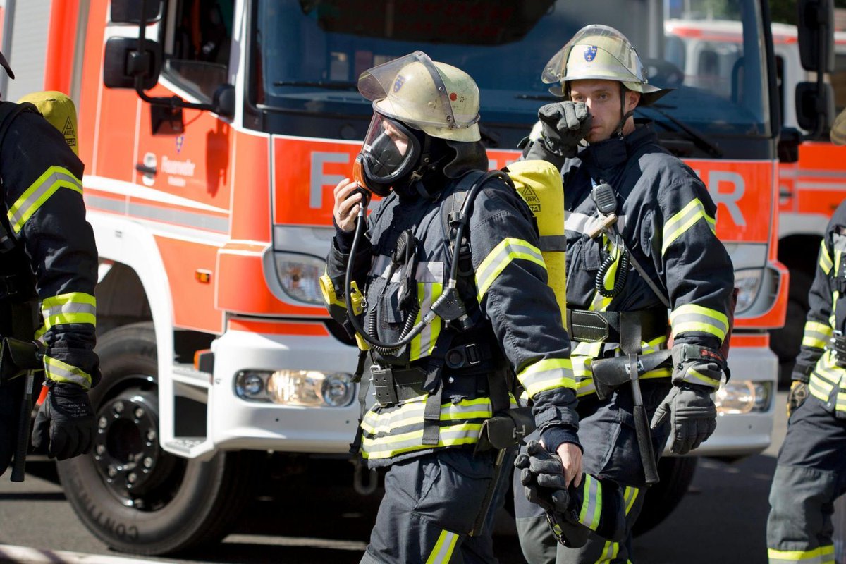 В результате взрыва и пожаре в многоквартирном доме в Ганновере - Фото