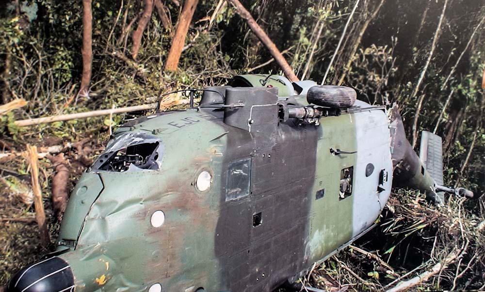 В Колумбии при крушении вертолета погибли девять военных - Фото