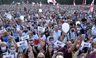 В Минске на митинг Тихановской пришло около 34 тыс. человек - Фото