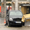 Автомобиль совершил наезд на группу пешеходов в Берлине - Фото