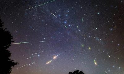 Метеорный поток Аквариды можно наблюдать в ночном небе в течение нескольких недель - Фото