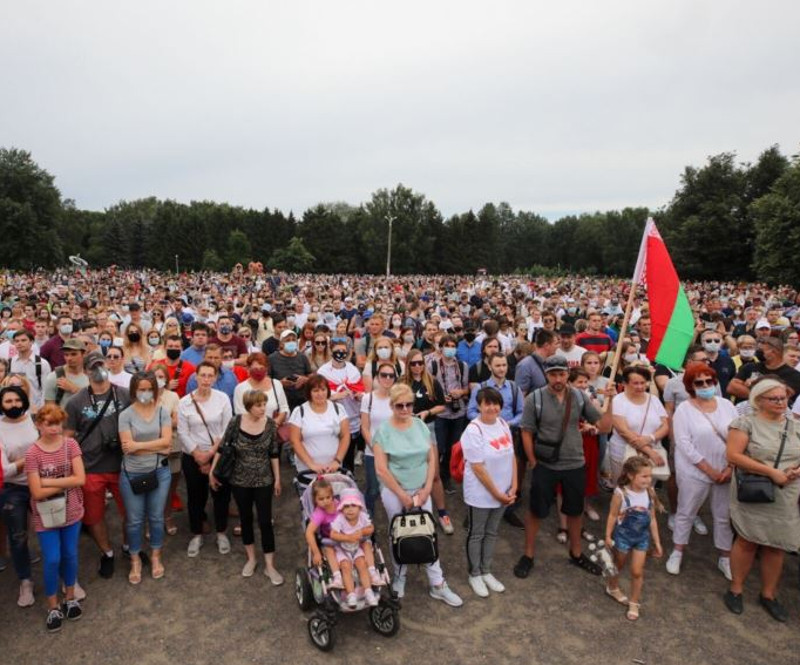 5 тыс. человек пришли на пикет Тихановской в Минске - Фото