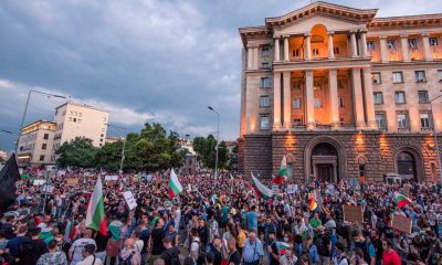 Протесты в Болгарии длятся тринадцатый день - Фото