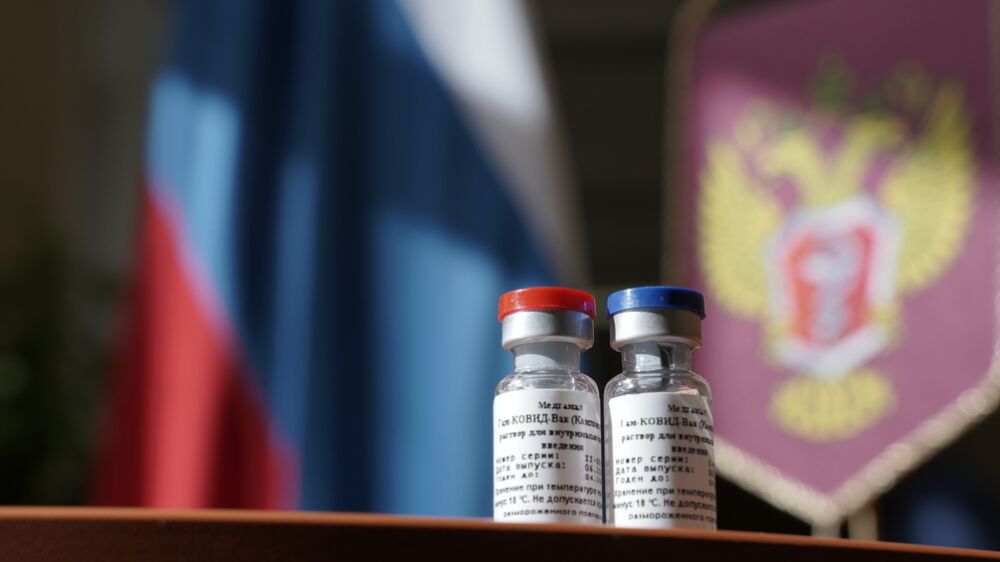 Массовая вакцинация от коронавируса в России планируется после ноября - декабря - Фото