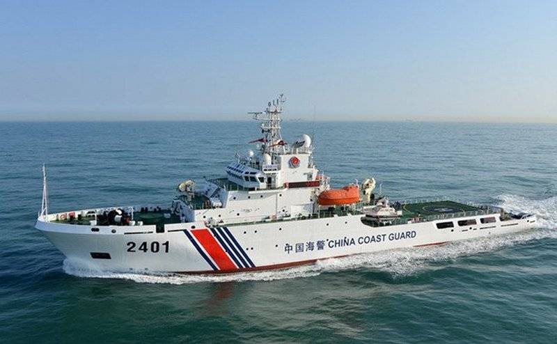 Береговая охрана Китая перехватила 12 гонконгских активистов - Фото