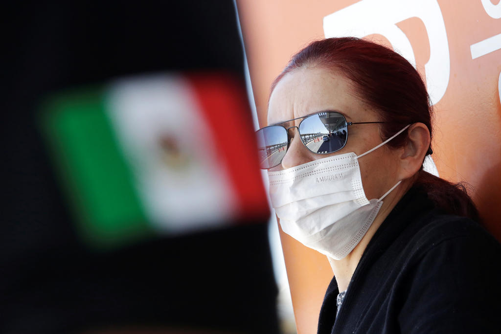 В Мексике за сутки от COVID-19 умерли 857 человек - Фото