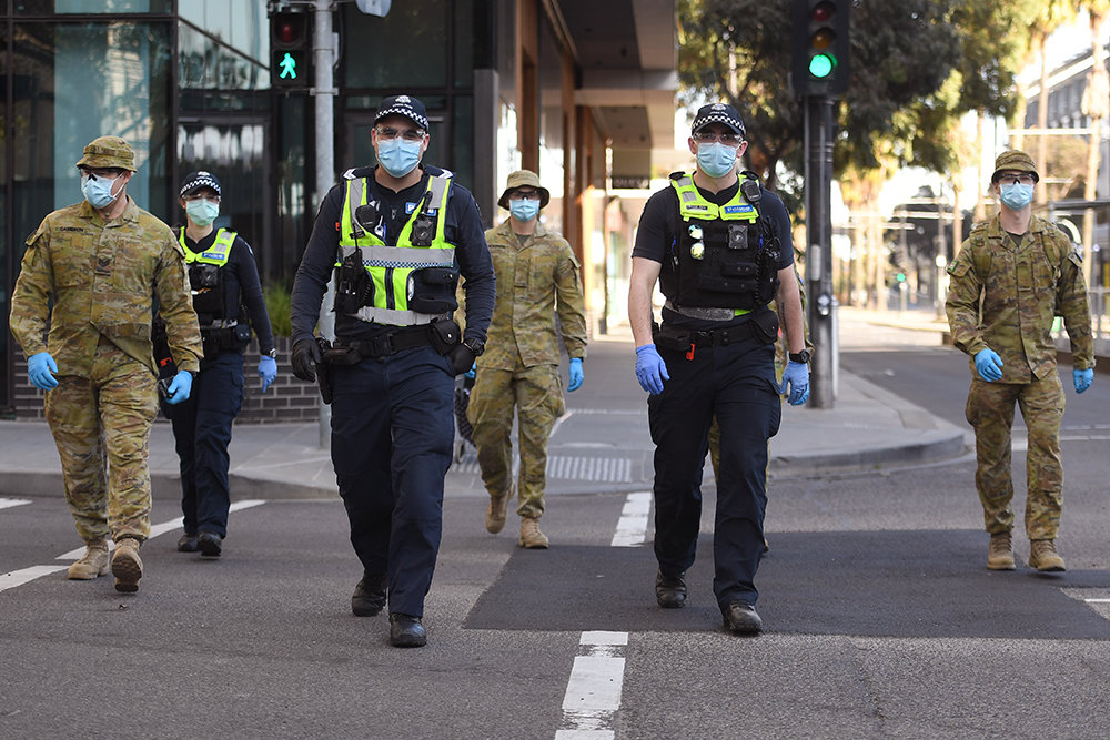 В Мельбурне ввели комендантский час из-за коронавируса - Фото