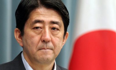 Премьер-министр Японии уходит в отставку по состоянию здоровья - Фото