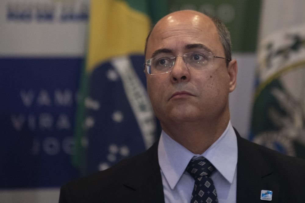 Губернатора Рио-де-Жанейро отстранили от должности - Фото