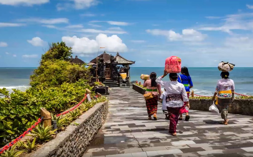 Бали останется закрытым для туристов до конца года - Фото