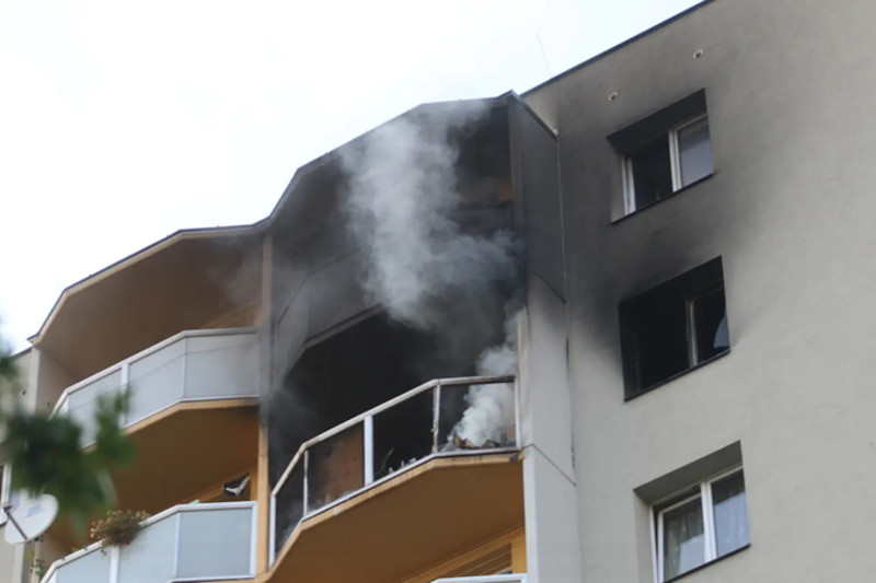 При пожаре в жилом доме в Чехии погибли 11 человек - Фото