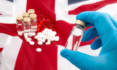 Правительство Великобритании призвало поставщиков нарастить запасы лекарств - Фото