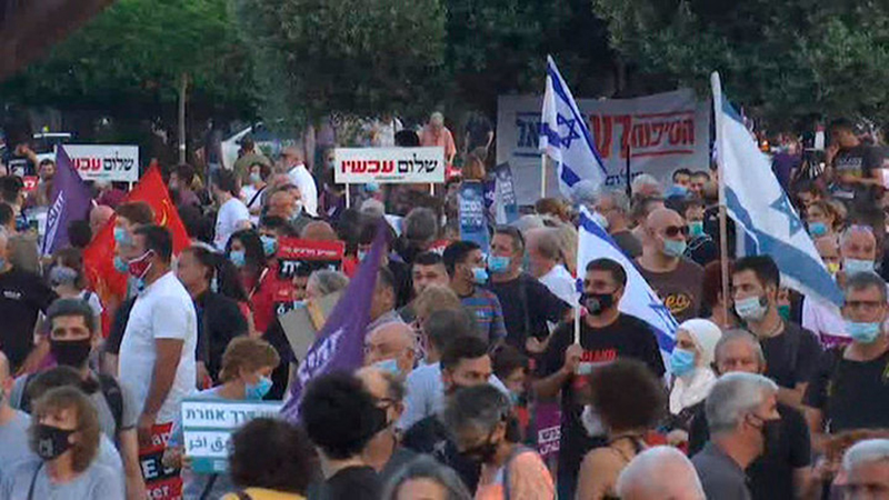 В Израиле не утихают протесты: люди требуют отставки Нетаньяху - Фото