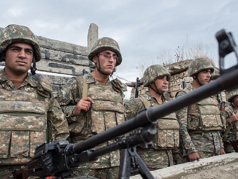 В Нагорном Карабахе создан центр для координации госорганов и армии - Фото
