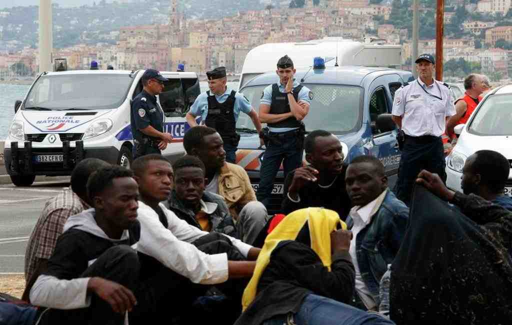 Французские власти задержали 116 мигрантов - Фото