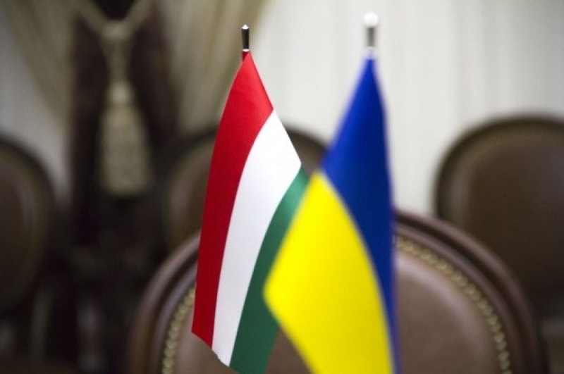 Украина готова двигаться вперед в разрешении разногласий с Венгрией - Фото