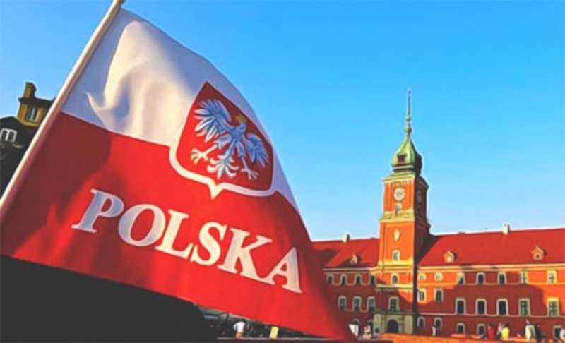 Польша вводит локдаун из-за вспышки коронавируса - Фото