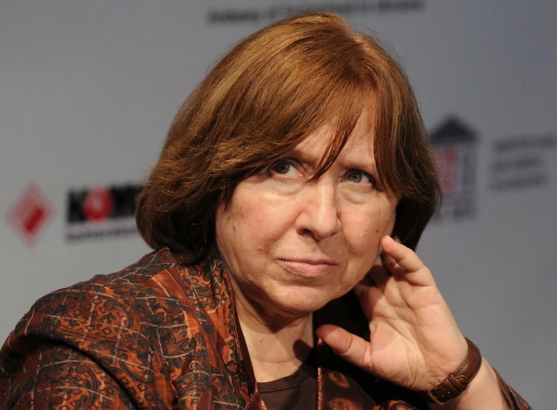 Светлана Алексиевич опасается, что не сможет вернуться в Беларусь - Фото