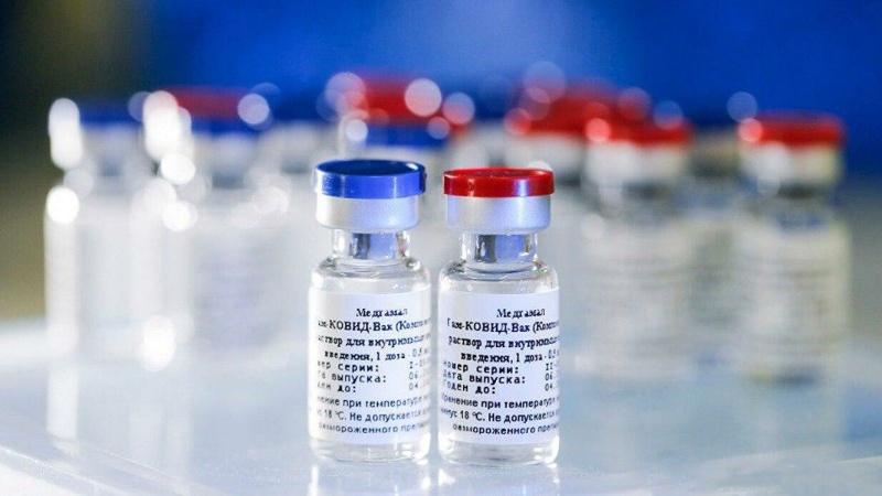 Венгрия может закупить вакцины от COVID-19 в России и Китае - Фото