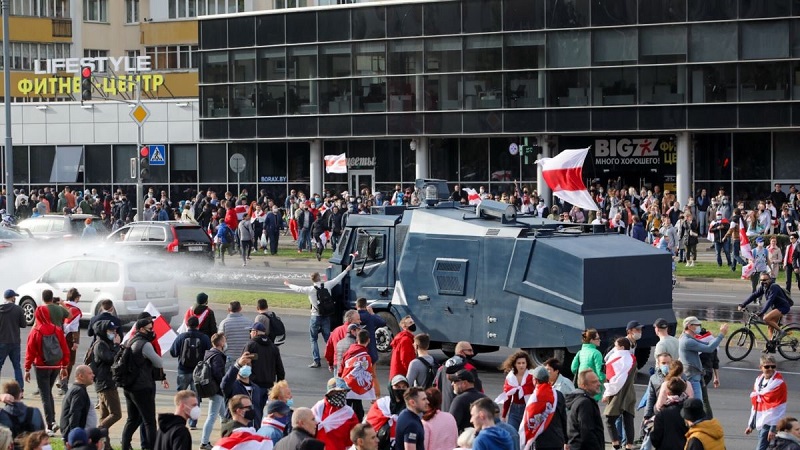 В Беларуси 4 октября задержали не менее 200 протестующих - Фото