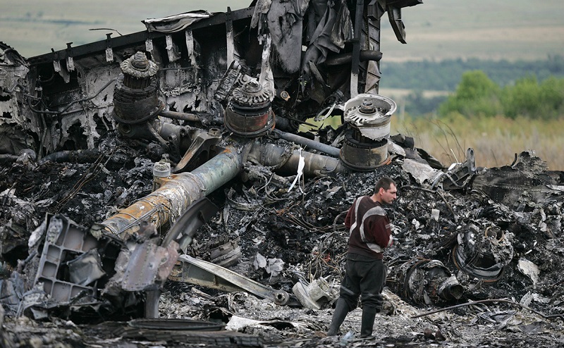 Париж призывает Москву немедленно вернуться к консультациям по MH17 - Фото