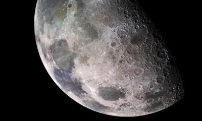 NASA обнаружило воду на солнечной стороне Луны - Фото