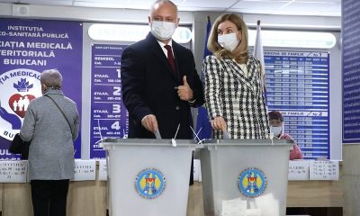 Кандидаты на пост президента Молдавии проголосовали на выборах - Фото