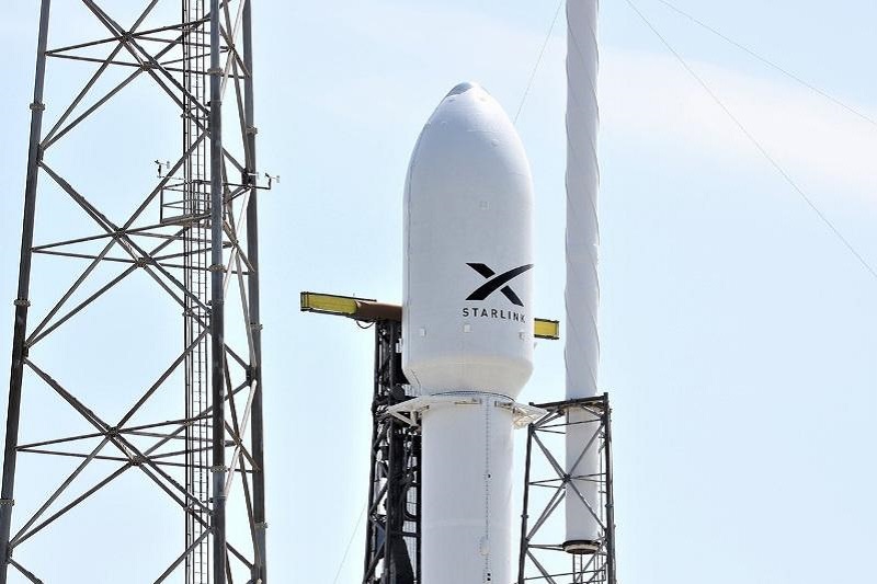 Space X перенесла запуск новой партии спутников Starlink - Фото