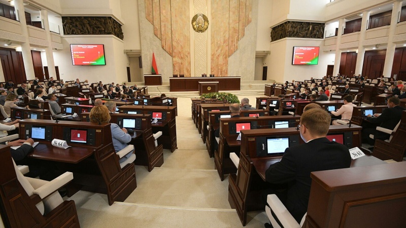 Белорусский парламент назвал резолюцию ФРГ вмешательством в дела страны - Фото