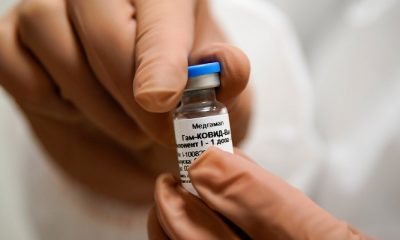Кремль доверяет мнению вирусологов по эффективности вакцины Спутник V - Фото