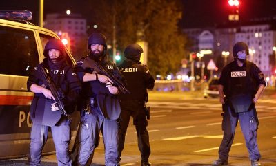 По всей Австрии усилены меры безопасности после теракта - Фото