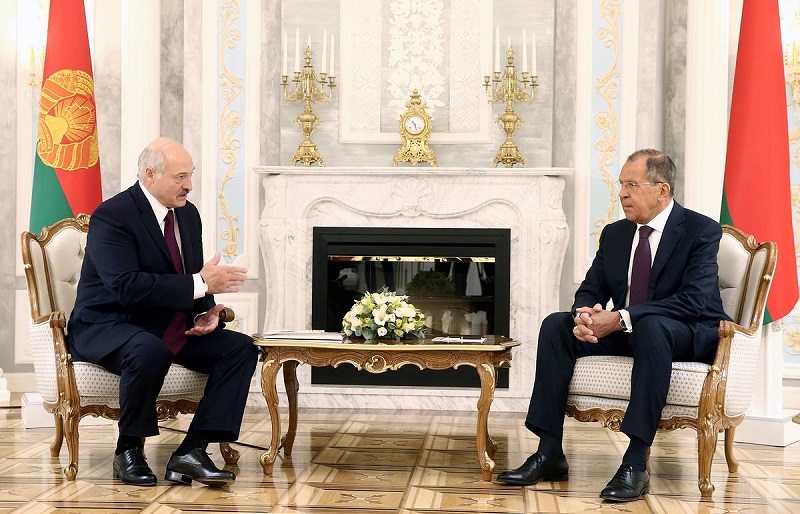 В Минске начались переговоры Лукашенко с Лавровым - Фото