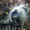 Полиция Берлина применила водометы и слезоточивый газ против протестующих - Фото