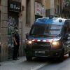 Полицейские в Барселоне ранили угрожавшего им ножом мужчину - Фото