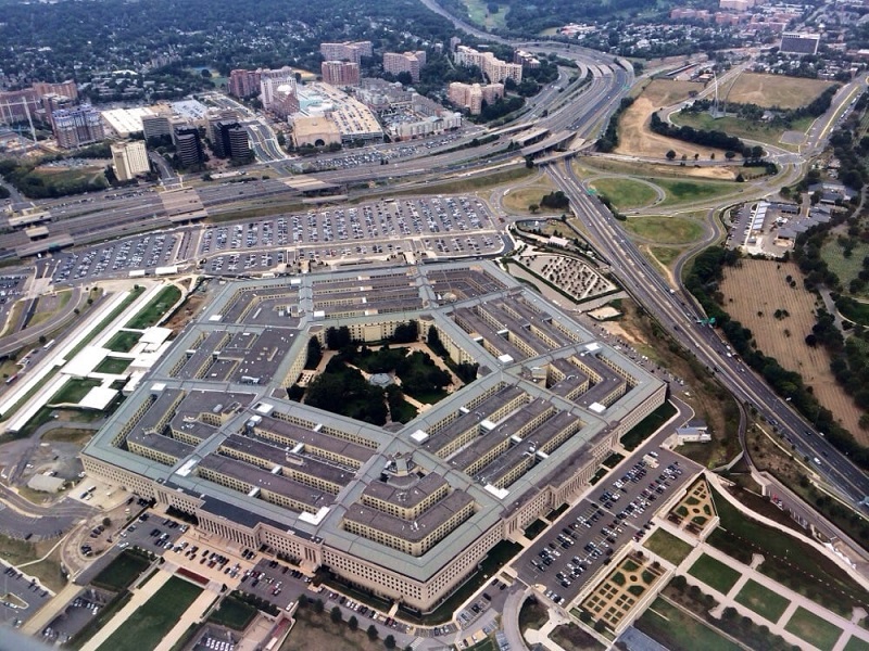 Пентагон заявил о готовности начать работу по передаче власти Байдену - Фото