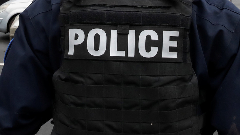 В Париже задержан вооруженный мачете мужчина - Фото