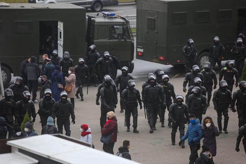 Правозащитники сообщают о более 230 задержанных в ходе акций протеста в Беларуси - Фото