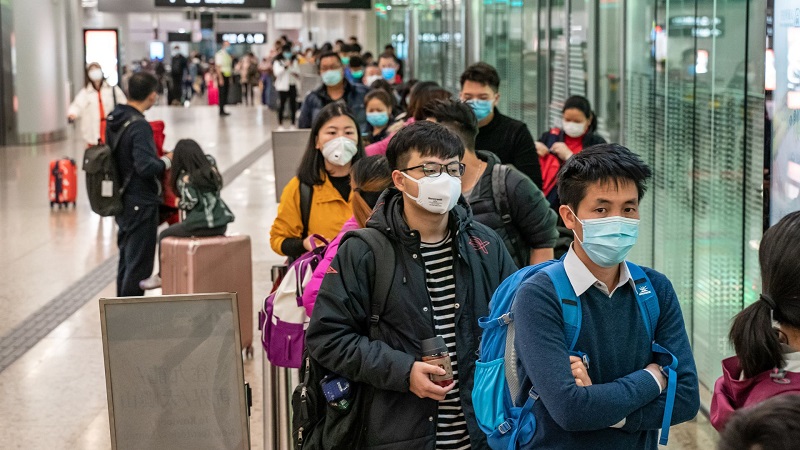 Два студента вернувшиеся из Британии в Гонконг оказались заражены новым штаммом SARS-CoV-2 - Фото