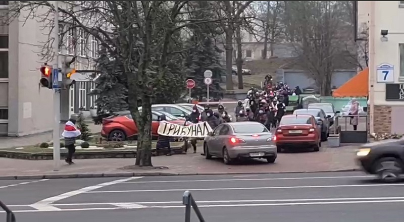 Правозащитники: в Беларуси 20 декабря на акциях протеста задержали более 150 человек - Фото