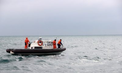 СК РФ возбудил дело после затопления судна с 19 людьми в Баренцевом море - Фото