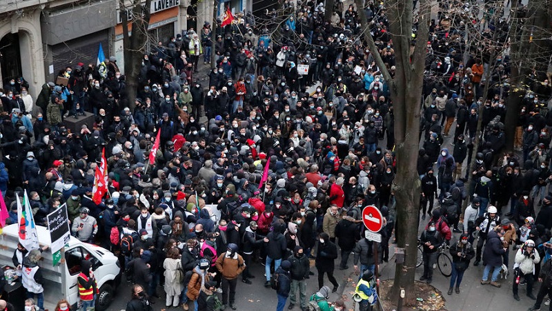 В акциях протеста во Франции приняли участие свыше 52 тыс. человек - Фото