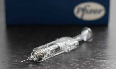 У двух медработников на Аляске появилась сильная аллергия на вакцину Pfizer - Фото
