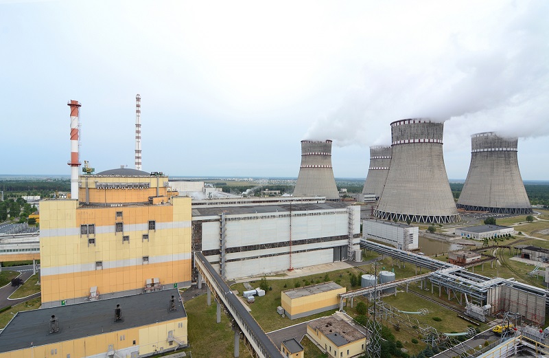 Украинская Ровенская АЭС сообщила об отключении энергоблока по неизвестным причинам - Фото