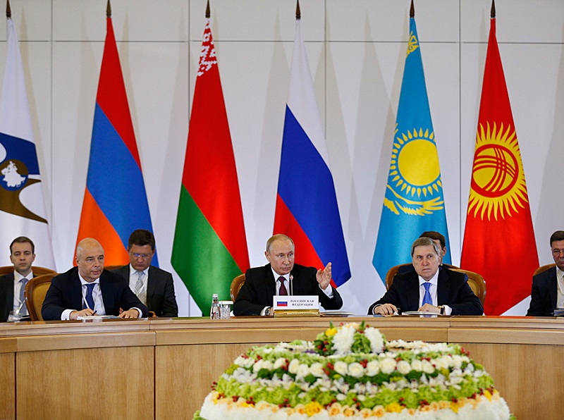 Путин примет участие в онлайн-саммите ЕАЭС 11 декабря - Фото
