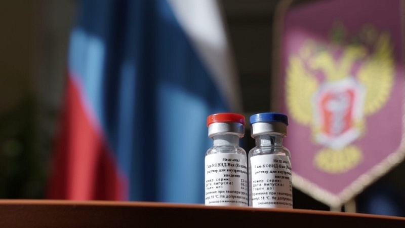 Россия заключила договор с Венгрией на поставку вакцины "Спутника V" - Фото
