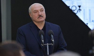 Александр Лукашенко предложил решать вопрос его президентства на выборах - Фото