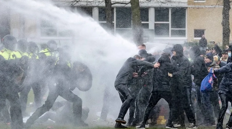 В Амстердаме 190 человек были задержаны во время протестов - Фото